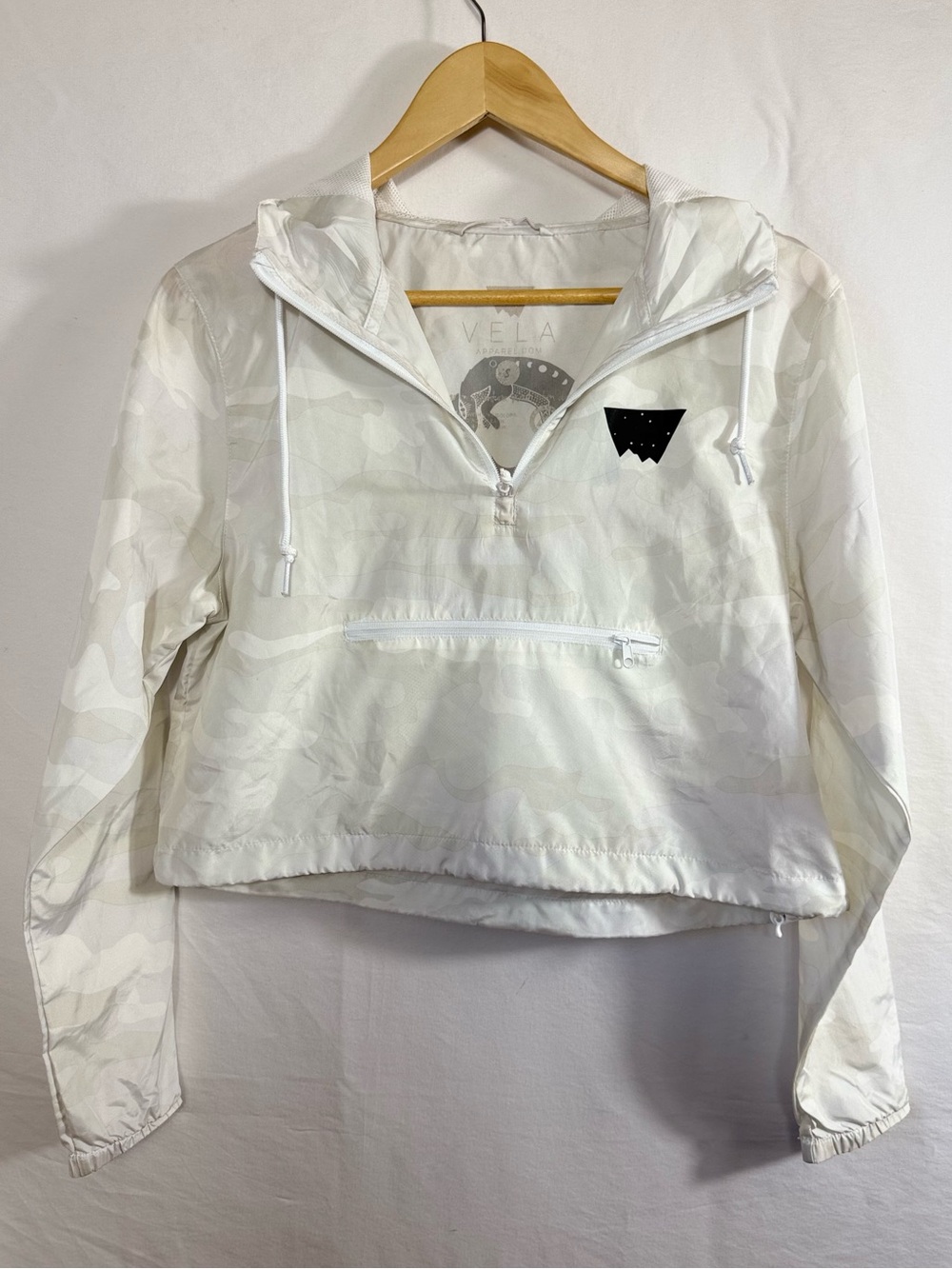 Vela Women's Lightweight Quarter-Zip Pullover Crop Windbreaker